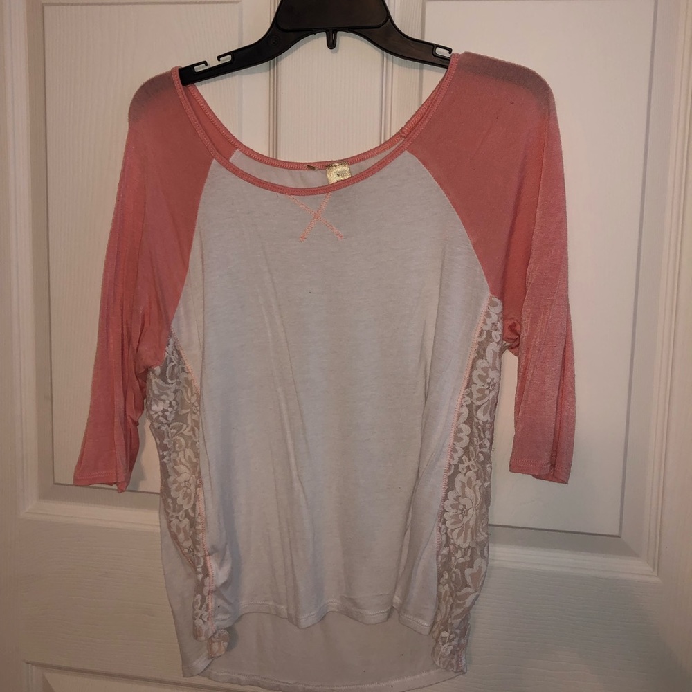 T shirt from the Buckle